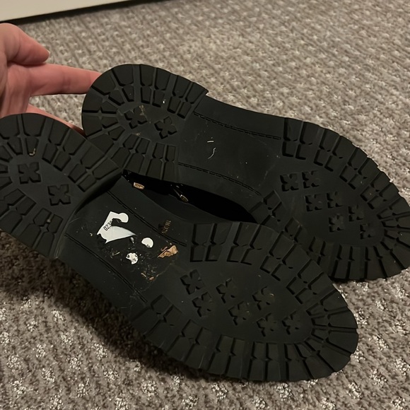 Boots - Picture 5 of 7